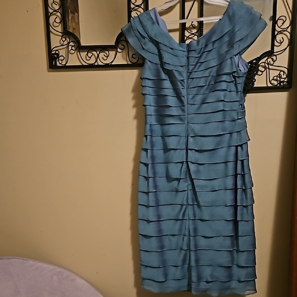 London Times Blue Asymmetrical Ruched Sheath Dress - Picture 3 of 4
